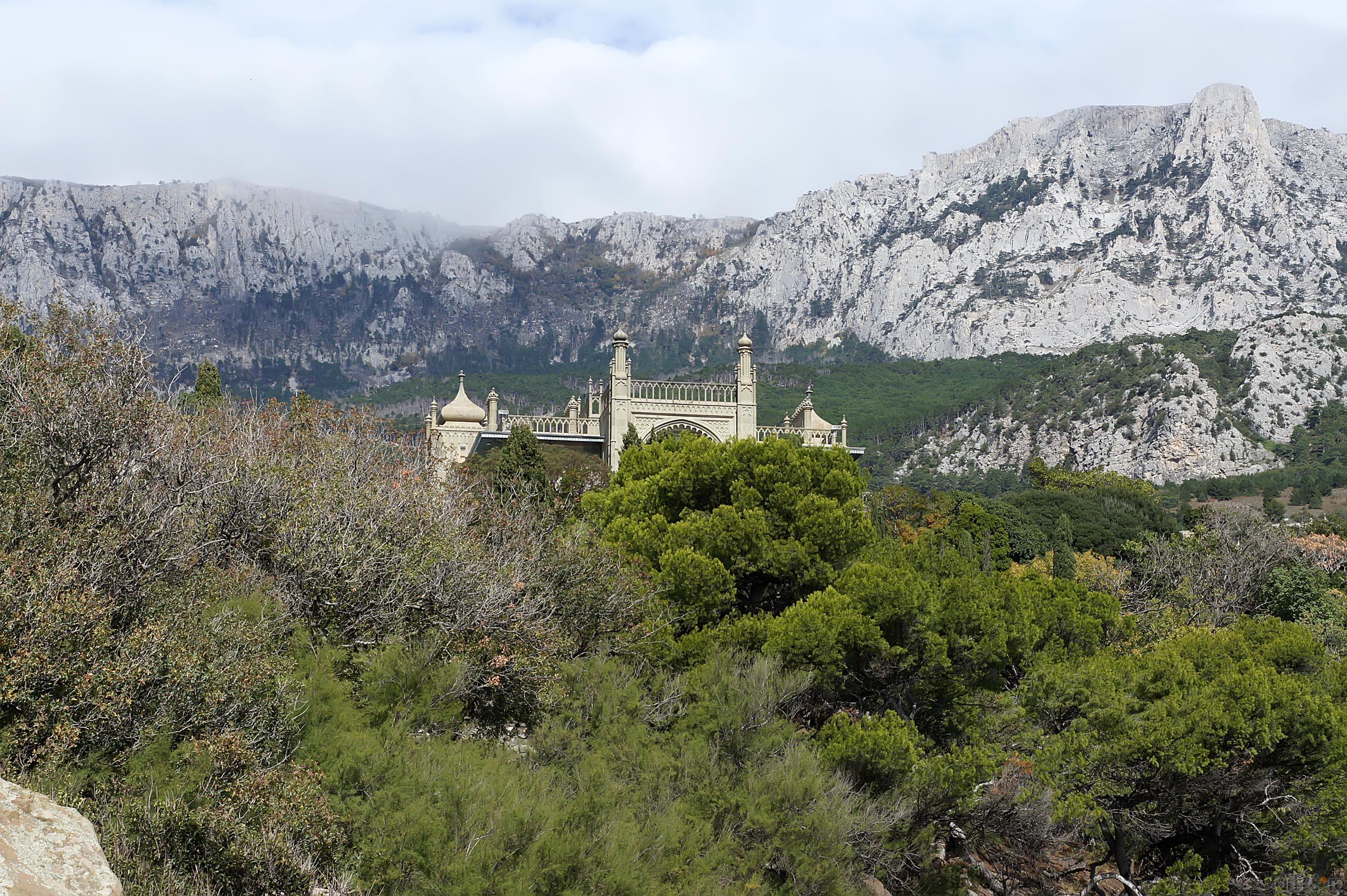 Воронцовский дворец и Ай-Петри::Воронцовский парк