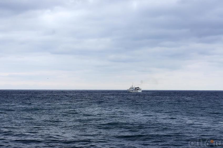Черное море. Корабль::Ялта