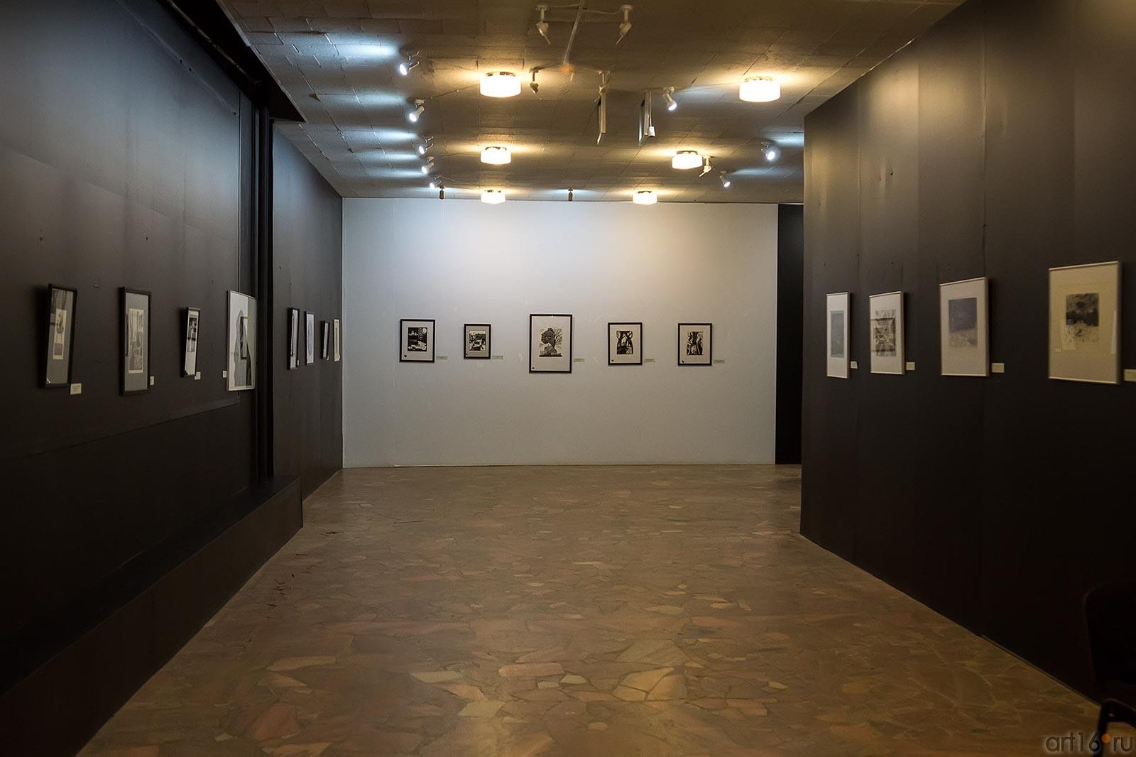 ::2-я биеннале печатной графики