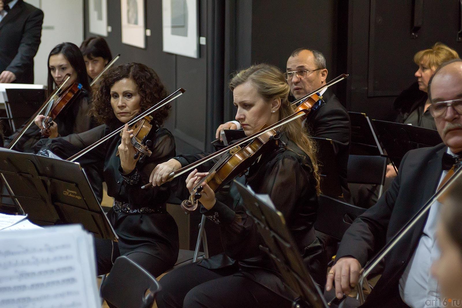 Камерный оркестр «Новая музыка»::2-я биеннале печатной графики