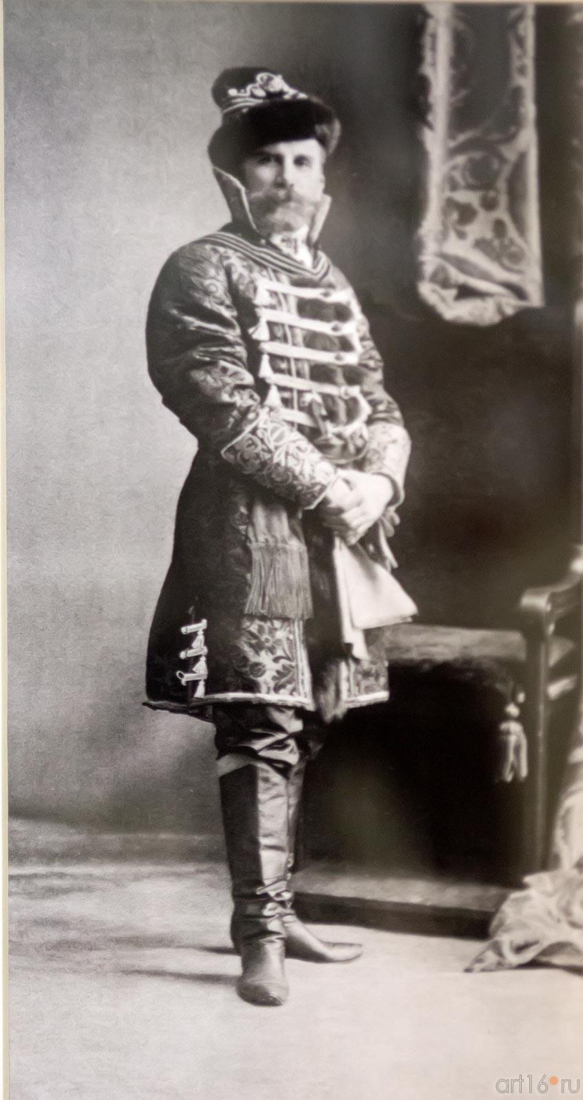 Ф. Г. Буассона и Эгглер Генерал - майор Барон Константин Карлович Штакельберг, Начальник Придворного оркестра в костюме боярина ::Костюмированный бал в Зимнем дворце. Санкт-Петербург, 1903. Фотовыставка