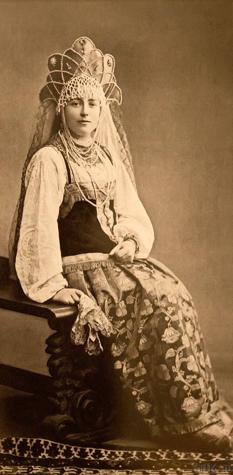 ф. Г. Буассона и Эгглер Фрейлина Их Императорских Величеств Государынь Императриц Княжна Олимпиада Александровна Барятинская в н::Костюмированный бал в Зимнем дворце. Санкт-Петербург, 1903. Фотовыставка