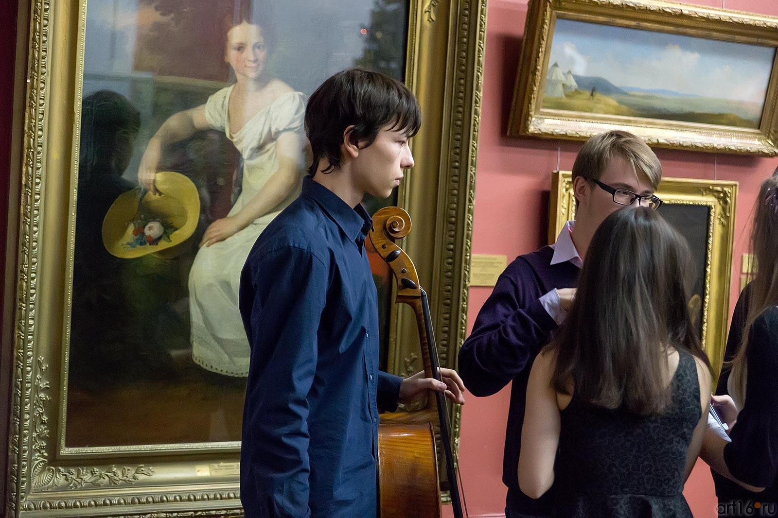 На творческом вечере ::Казанские коллекции и коллекционеры