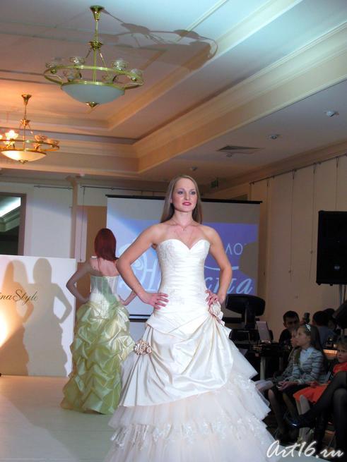 Дефиле в свадебных платьях _1004::финал конкурса «Лучшая модель Татарстана»