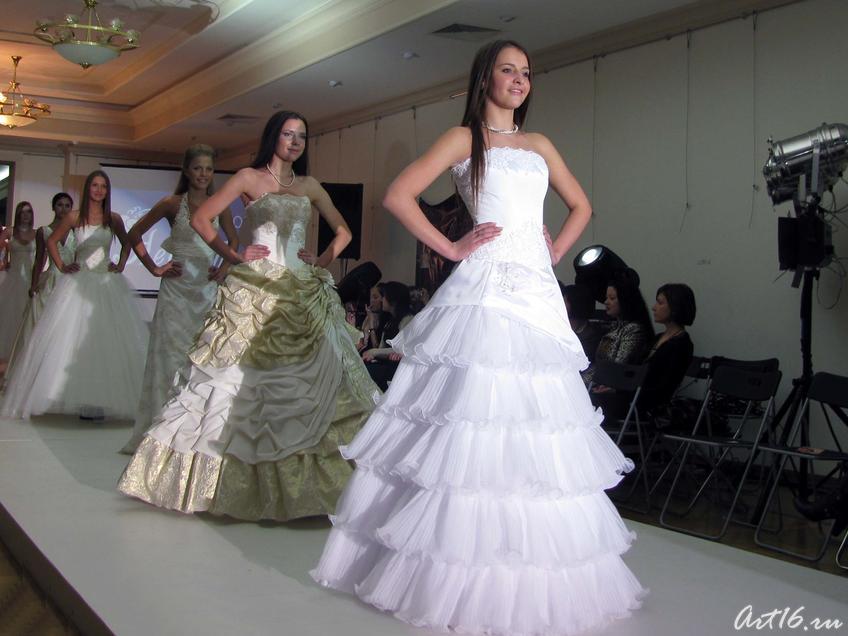 Дефиле в свадебных платьях _1012::финал конкурса «Лучшая модель Татарстана»