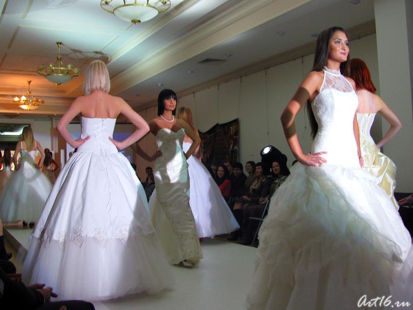 Дефиле в свадебных платьях _1016::финал конкурса «Лучшая модель Татарстана»