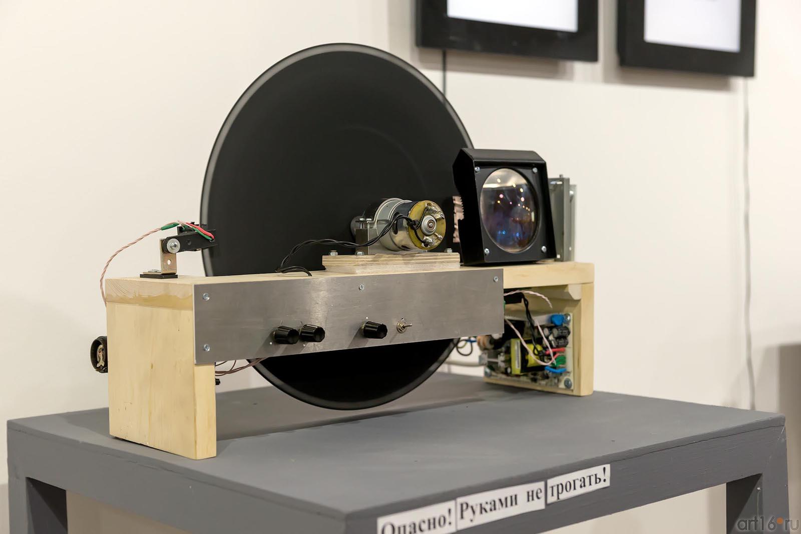 СИМВОЛИЗМ  В ЭЛЕКТРОСХЕМАХ::«Ниже Нижнего» — выставка в Манеже