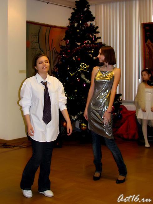 Участницы мюзикла ʺКазанское сокровищеʺ::Ёлка в «Хазинэ» 2008/2009