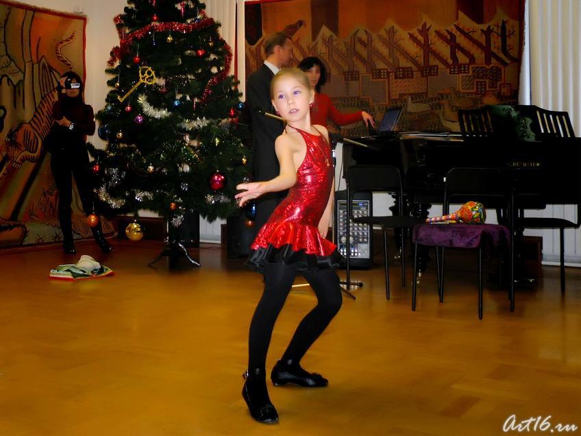 Шайдуллина Валерия (латинский танец)::Детский конкурс «Ковер-самолет»