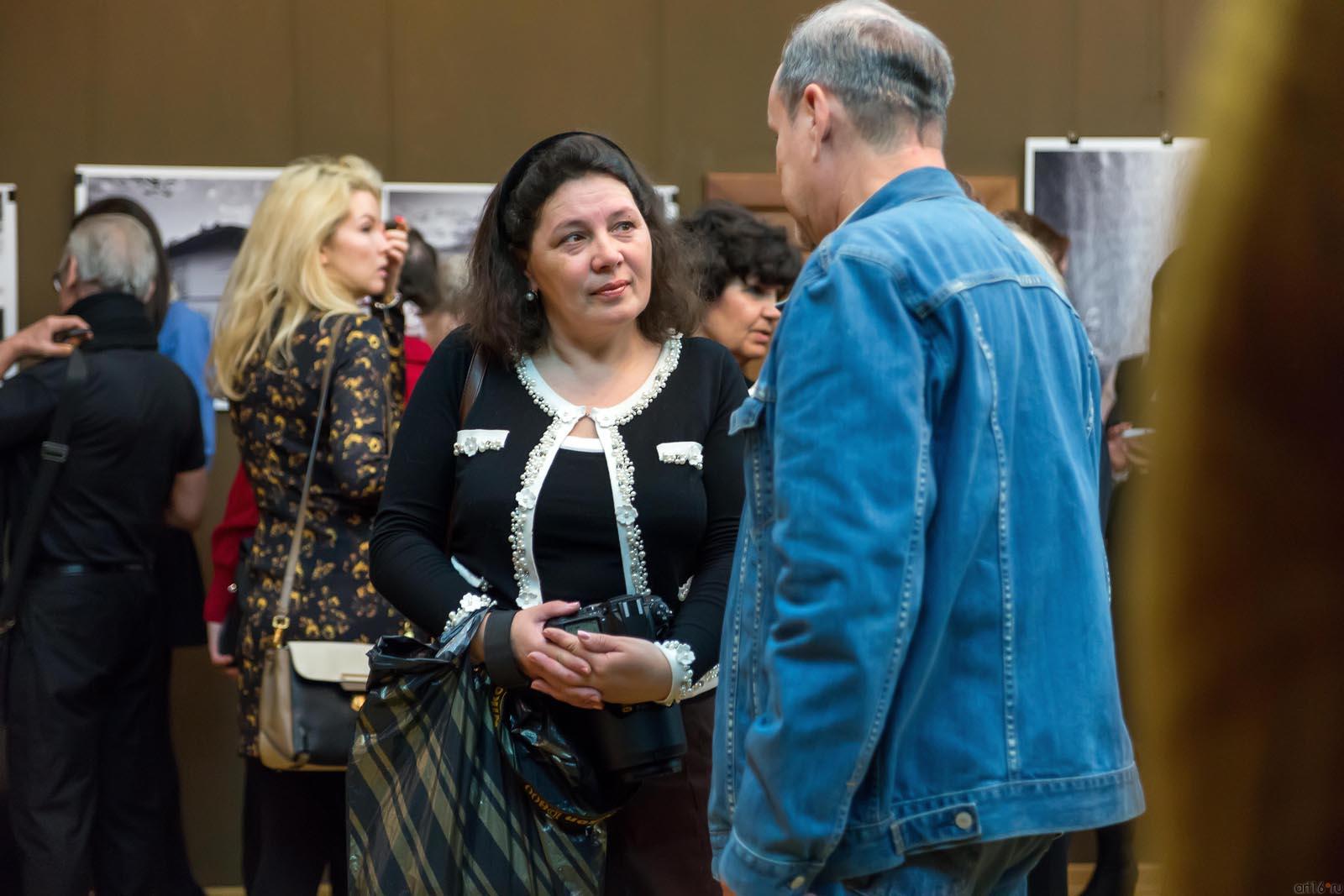 На открытии выставки «Стамбул и прочее»::Мустафа Дедеоглу «Стамбул и прочее». Фотовыставка