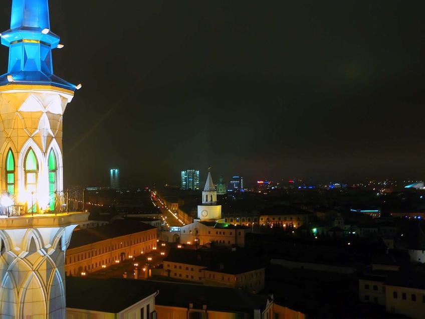 Вид на Казань с одного из минаретов мечети Кул Шариф::Прогулки по Кремлю