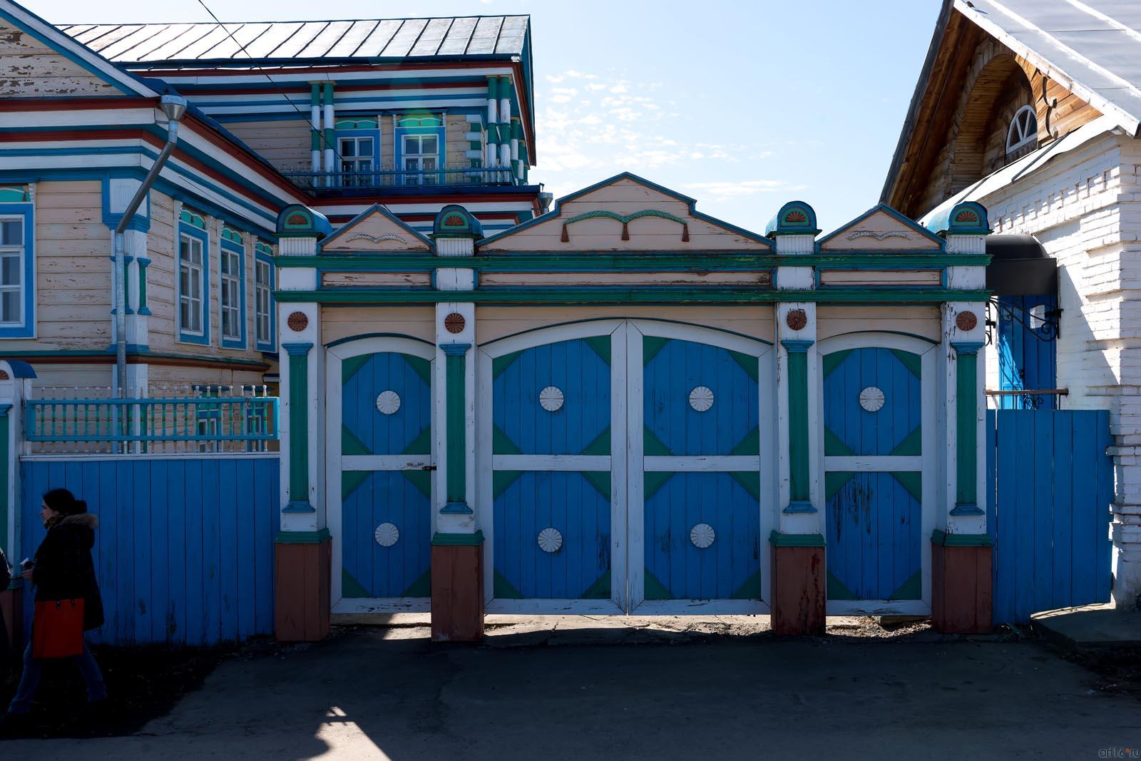 Ворота::По тукаевским местам