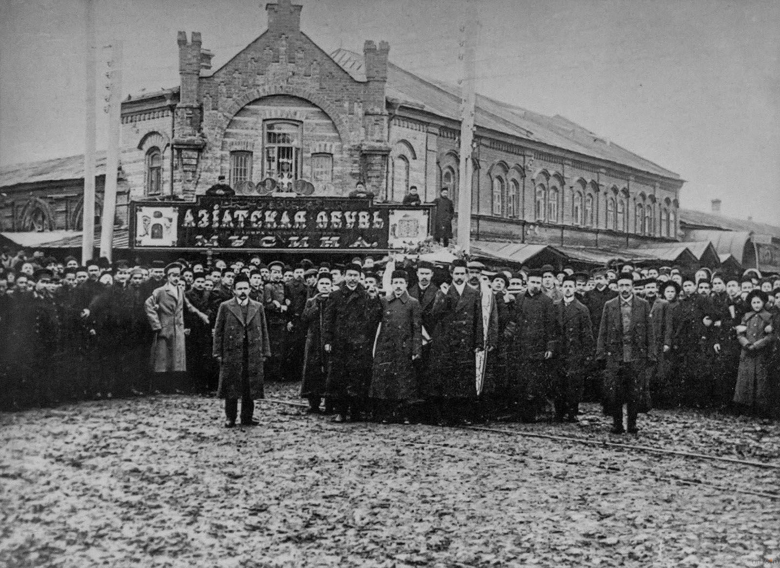 Похороны Г. Тукая. Казань 4 (17) апреля 1913::По тукаевским местам