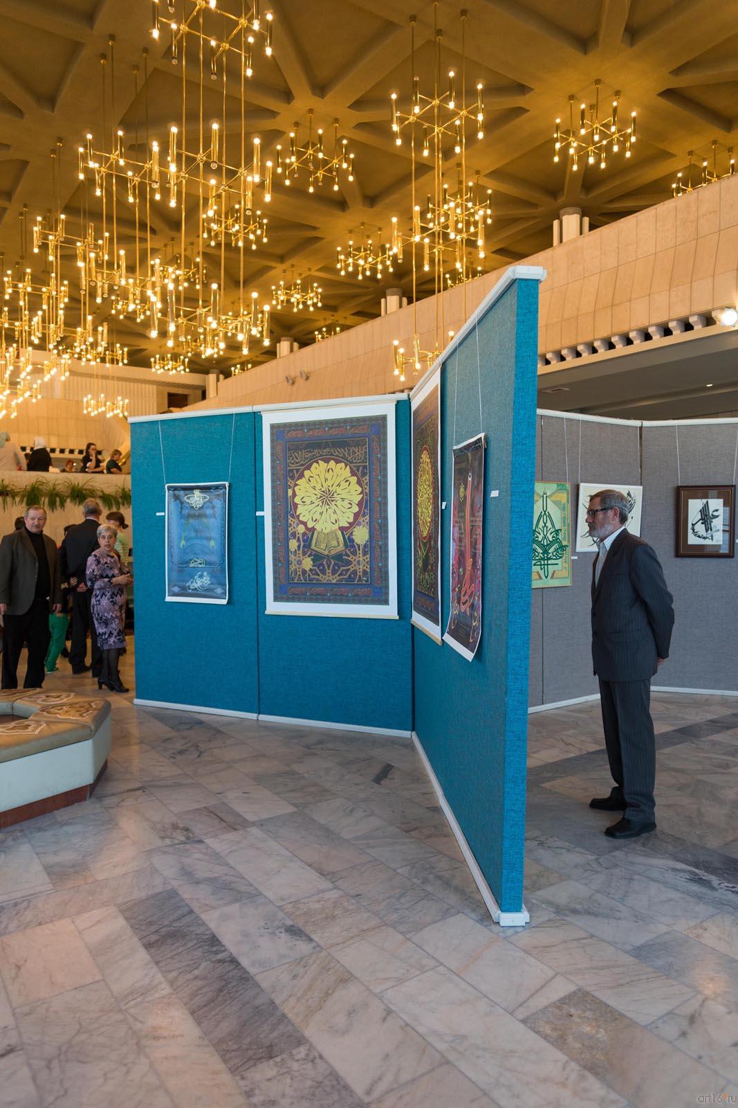 ::Владимир Попов. Выставка в театре им Г.Камала 7 мая 2014