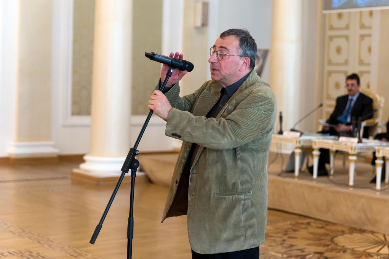 Ливергант Александр Яковлевич::Вручение российско-итальянской премии «Белла»