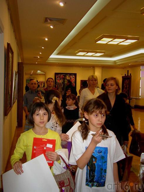 Подрастающее поколение::Зураб Церетели. Открытие выставки