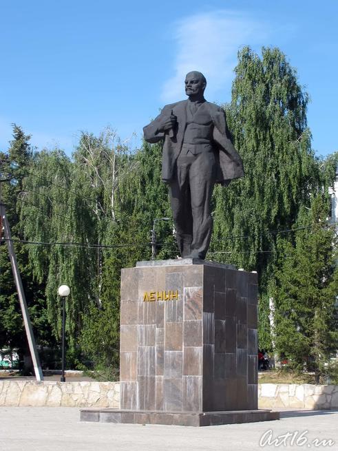 Памятник В.И. Ленину на площади Тысячелетия::Елабуга