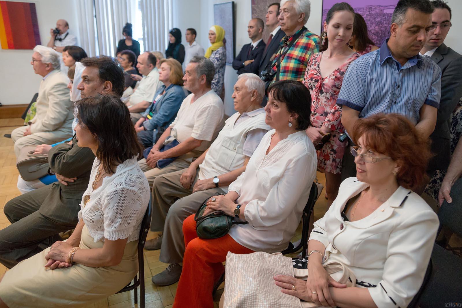 Открытие выставки::Деврим Эрбиль «С любовью из Стамбула»