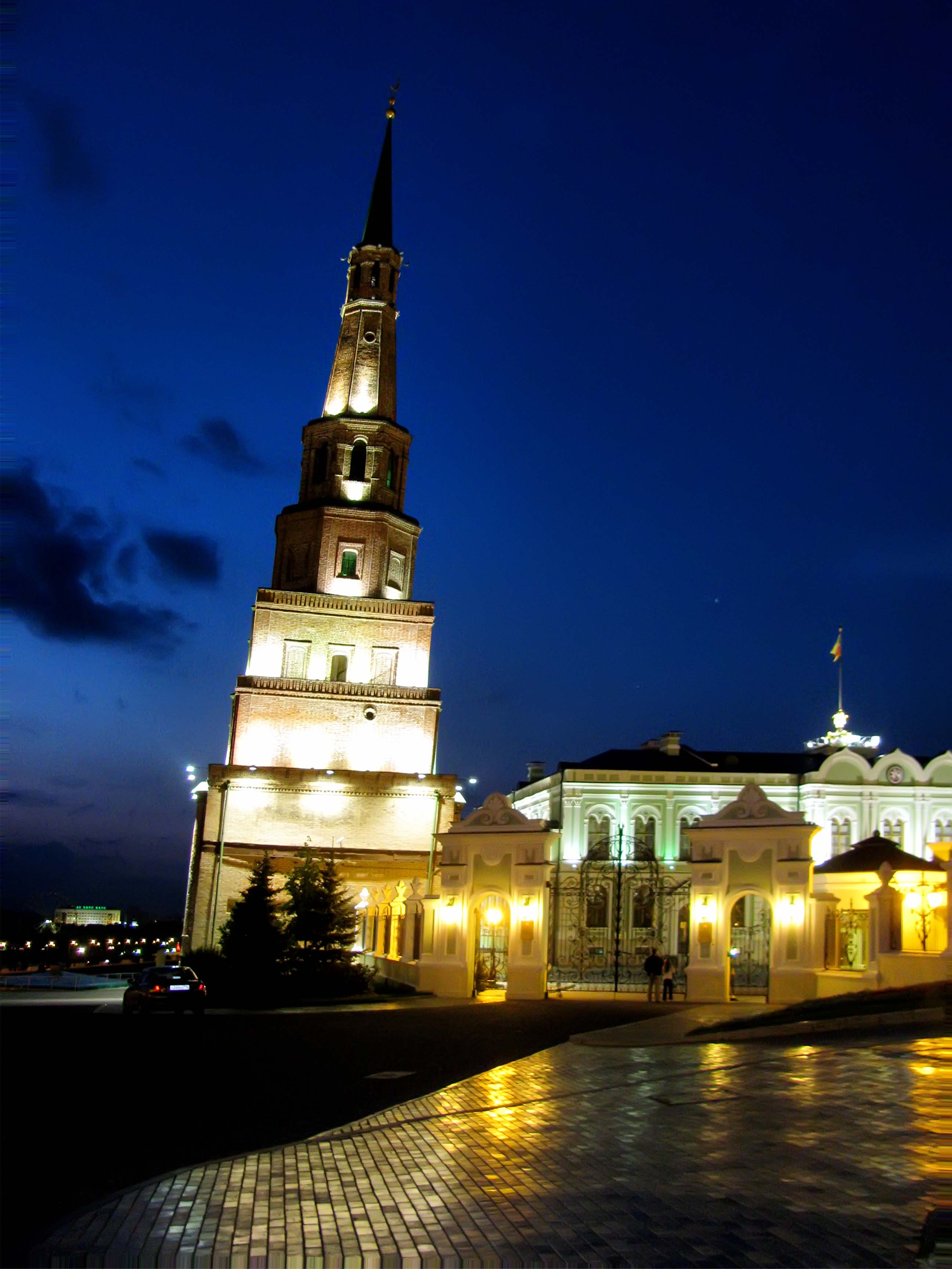 Башня Сююмбике::Казанский Кремль. Ночь. 2009г.