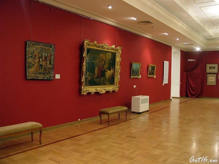Экспозиция выставки «Дети Богов», 4-ый зал::Открытие выставки «Дети Богов»