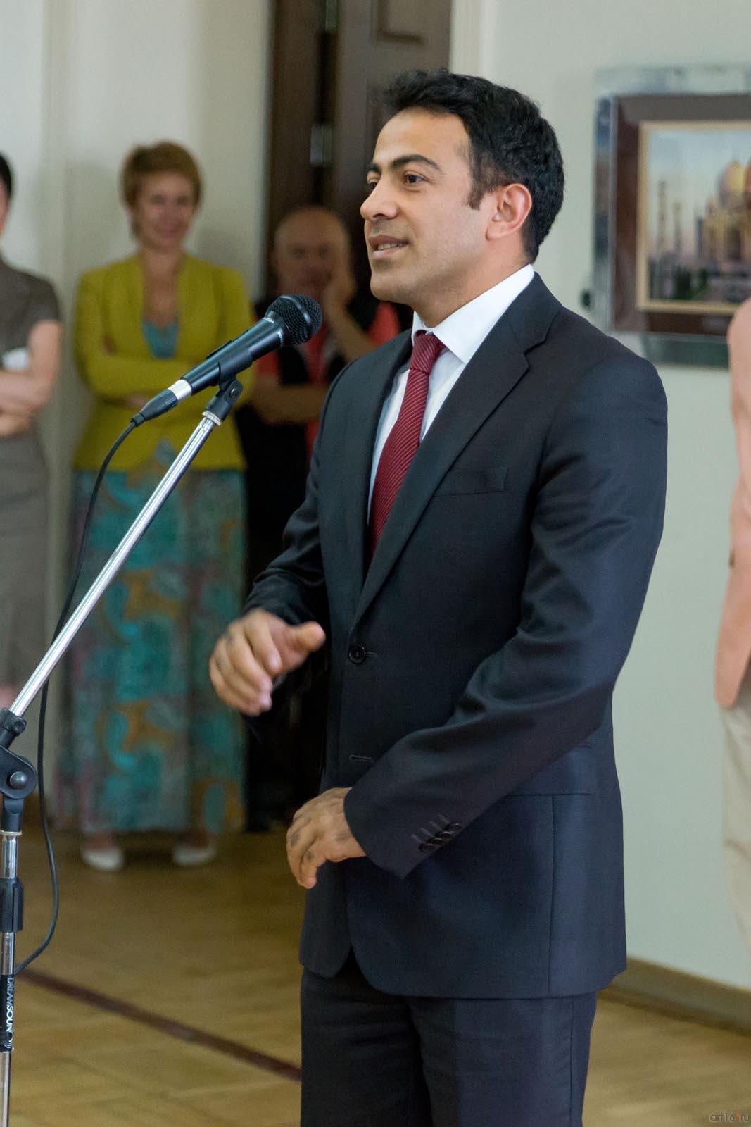 Осман Гёктюрк::«Из дальних странствий…». Акварели Равиля Айдарова