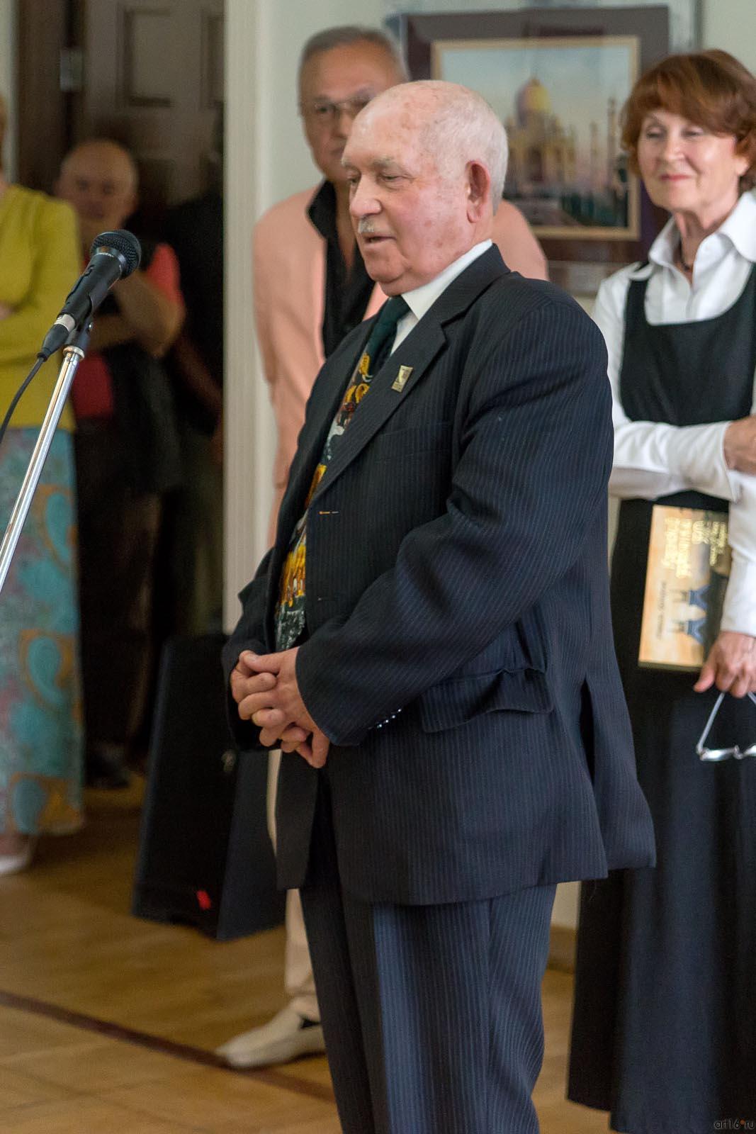 Батраев Закир Султанович::«Из дальних странствий…». Акварели Равиля Айдарова