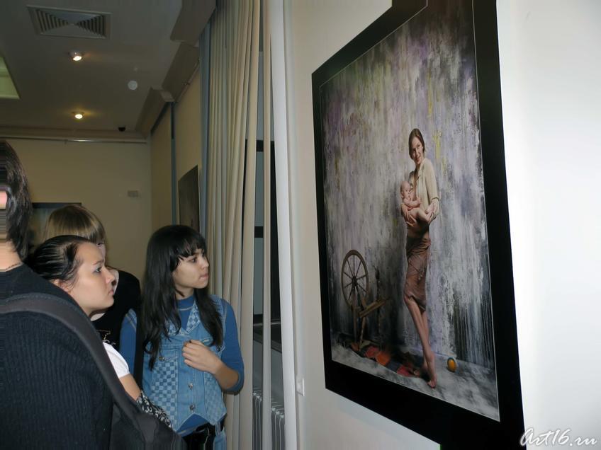 На фотовыставке «Иное время года»::Фотовыставка в центре Эрмитаж-Казань