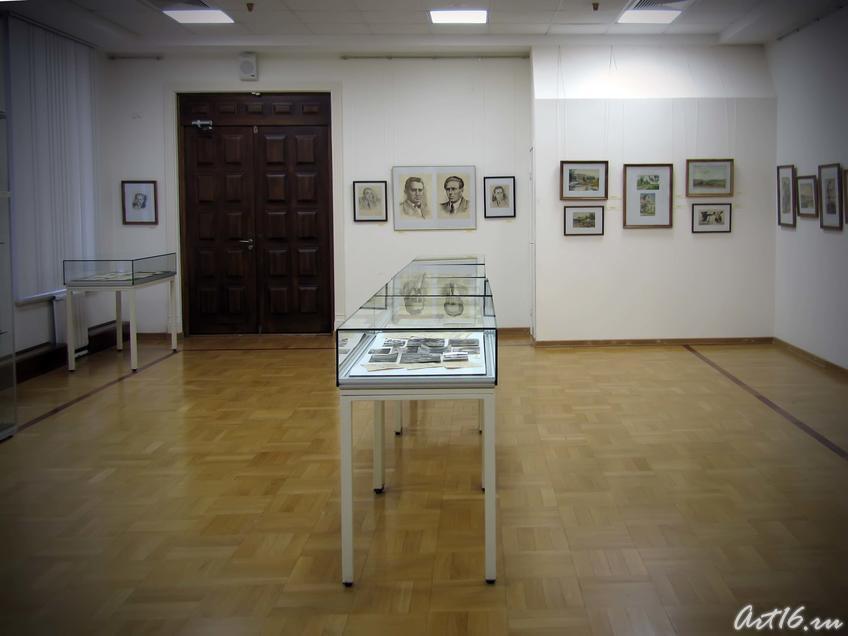 Экспозиция выставки Б. М. Альменова::Альменов Байназар Мустафьевич