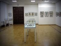 Экспозиция выставки Б. М. Альменова