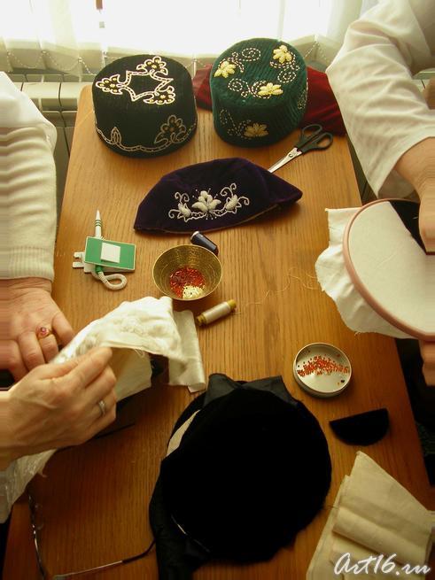 Мастер-класс по вышиванию тюбетеек и калфаков::День третий (21февраля 2008)