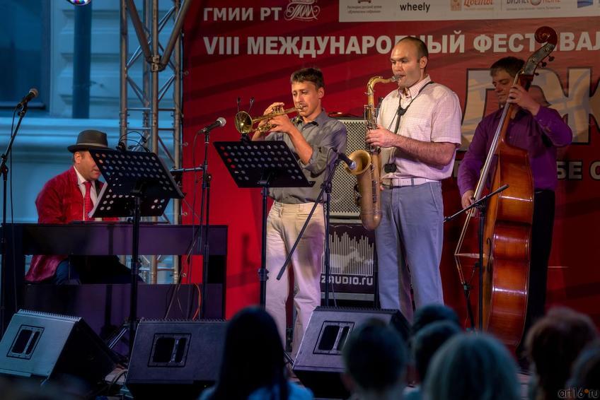 ::Vahagn Hayrapetyan (Ваагн Айрапетян) & JAZZ квартет (МОСКВА)