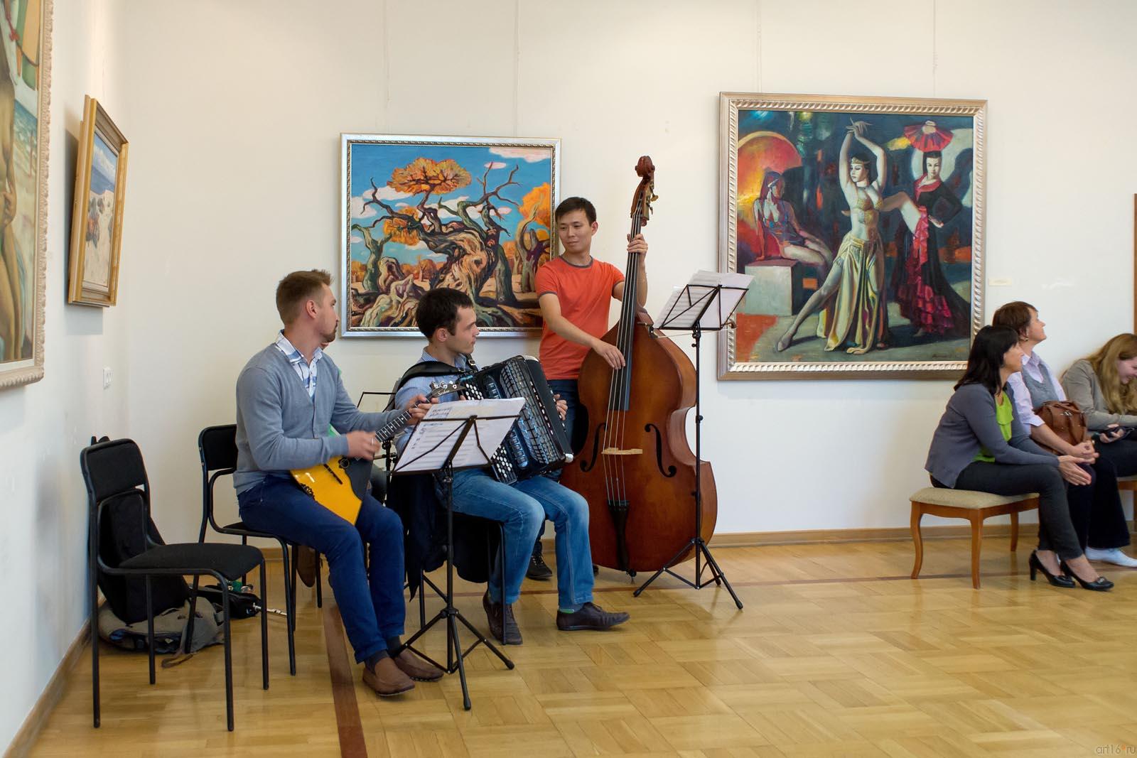 ::Камиль Муллашев «КРАСКИ ШЕЛКОВОГО ПУТИ»