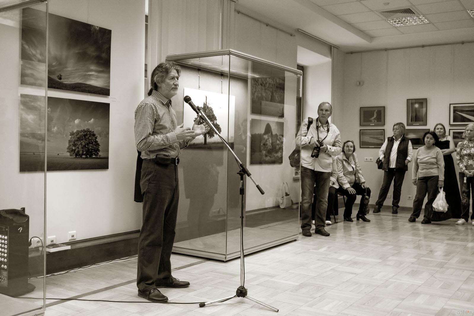 ::«Маленькое затмение» Пейзаж в фотографиях ЕВГЕНИЯ КАНАЕВА