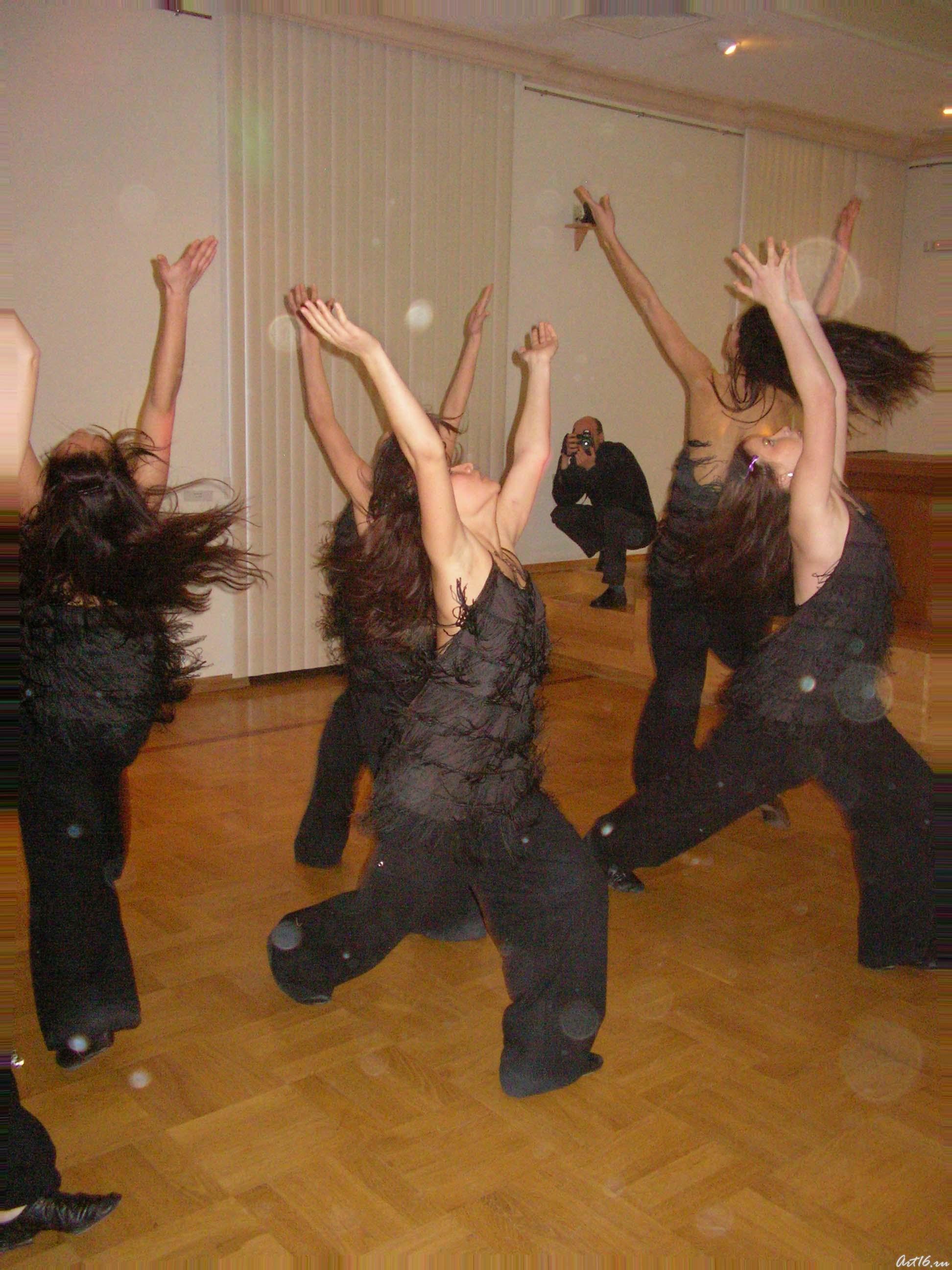 Современные танцы::Валентинов День.... «Ассамблея влюбленных сердец»