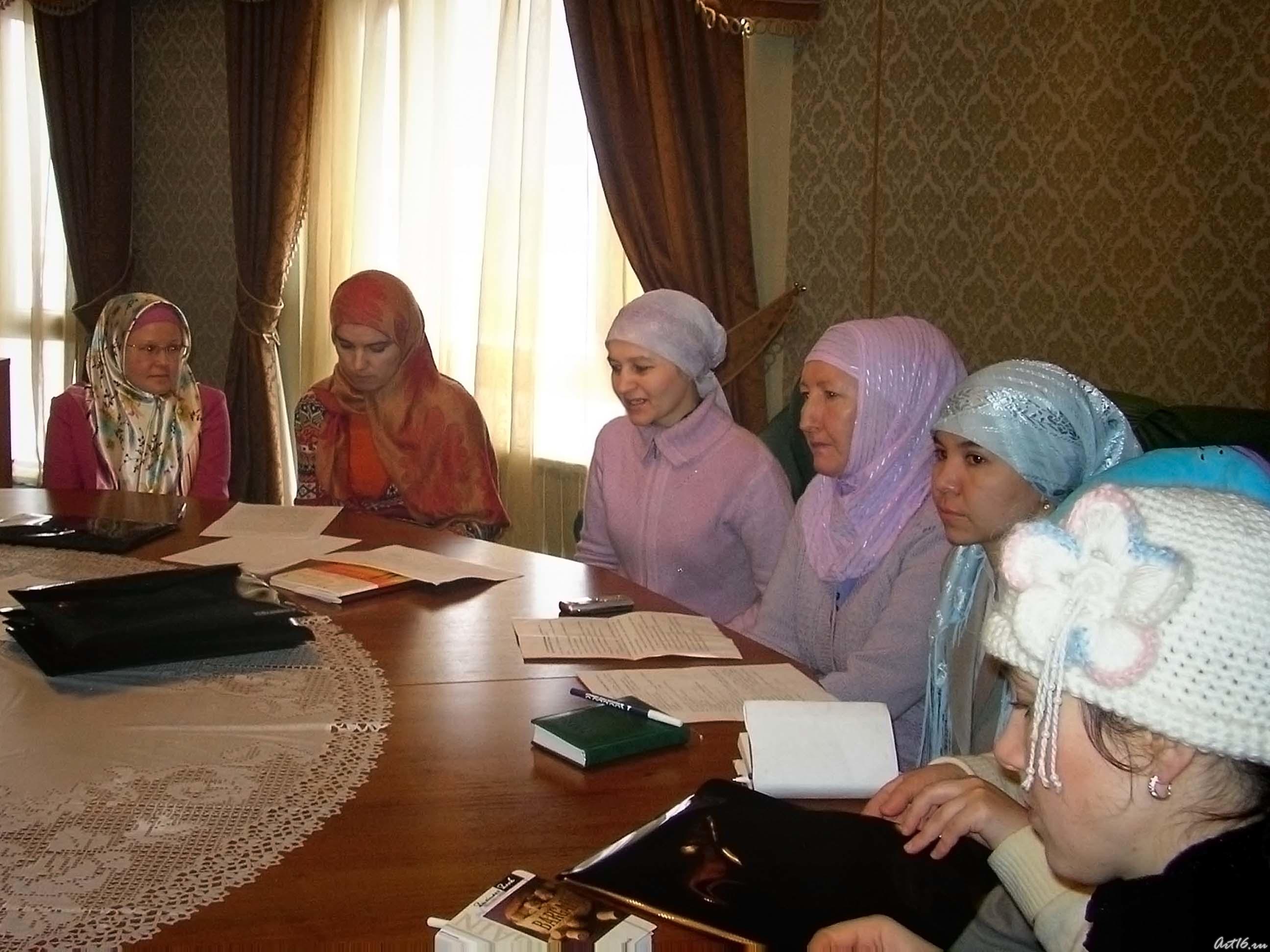 Круглый стол::День первый (19 февраля 2008 г.)