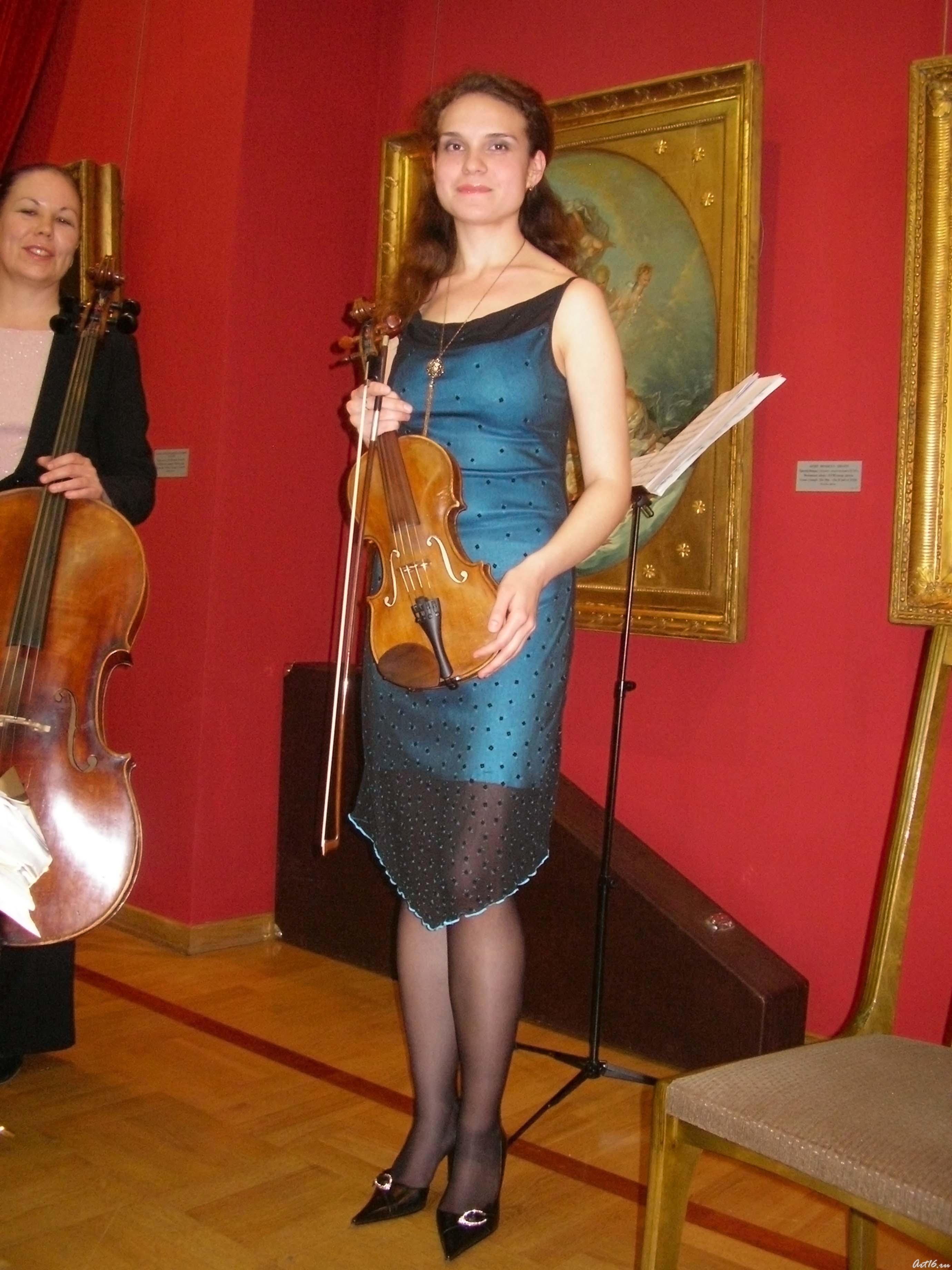 Алсу Камалиева (скрипка)::Эрмитажная гостиная