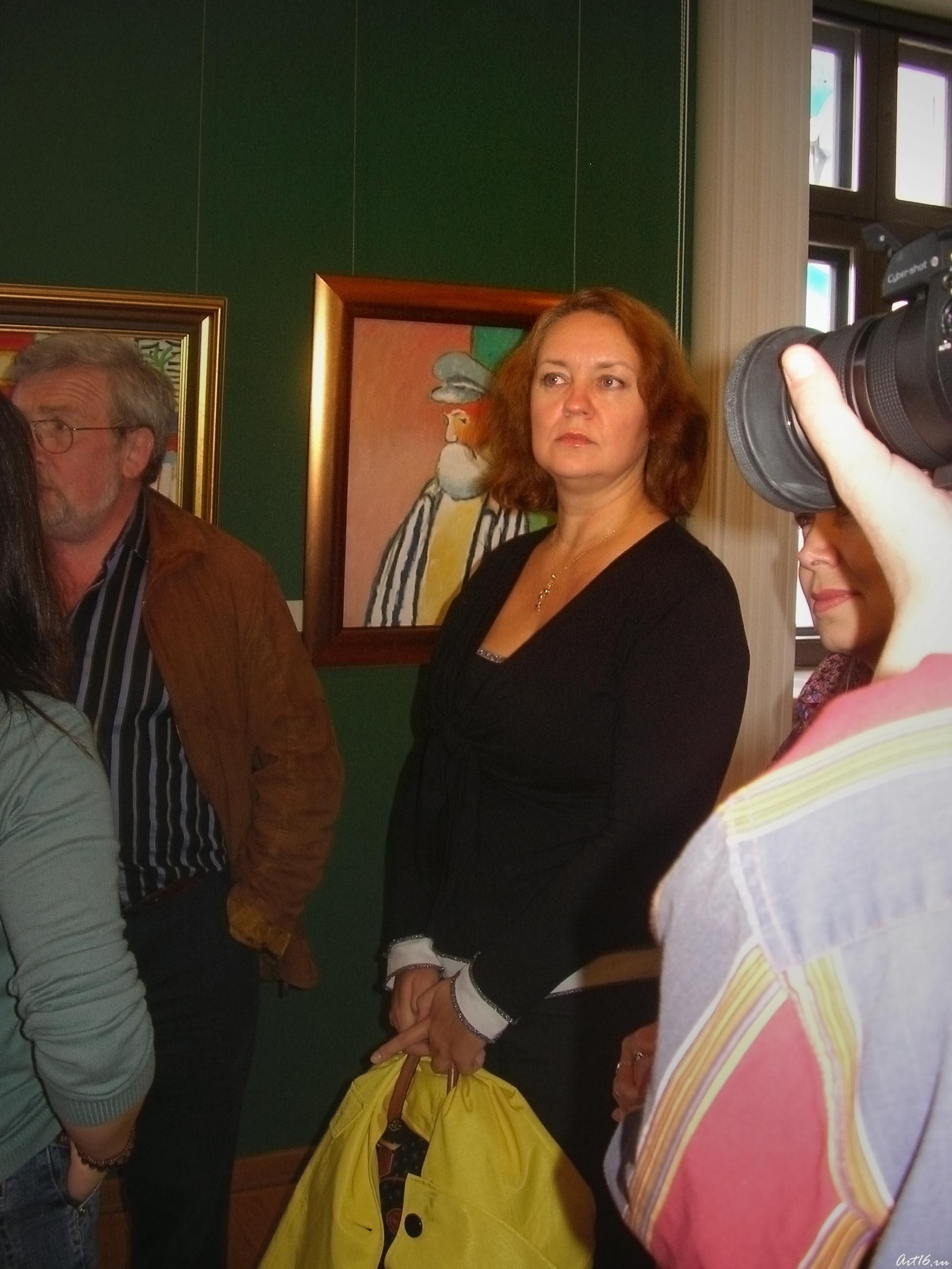 на открытии выставки Амира Тимергалеева::Амир Тимергалеев