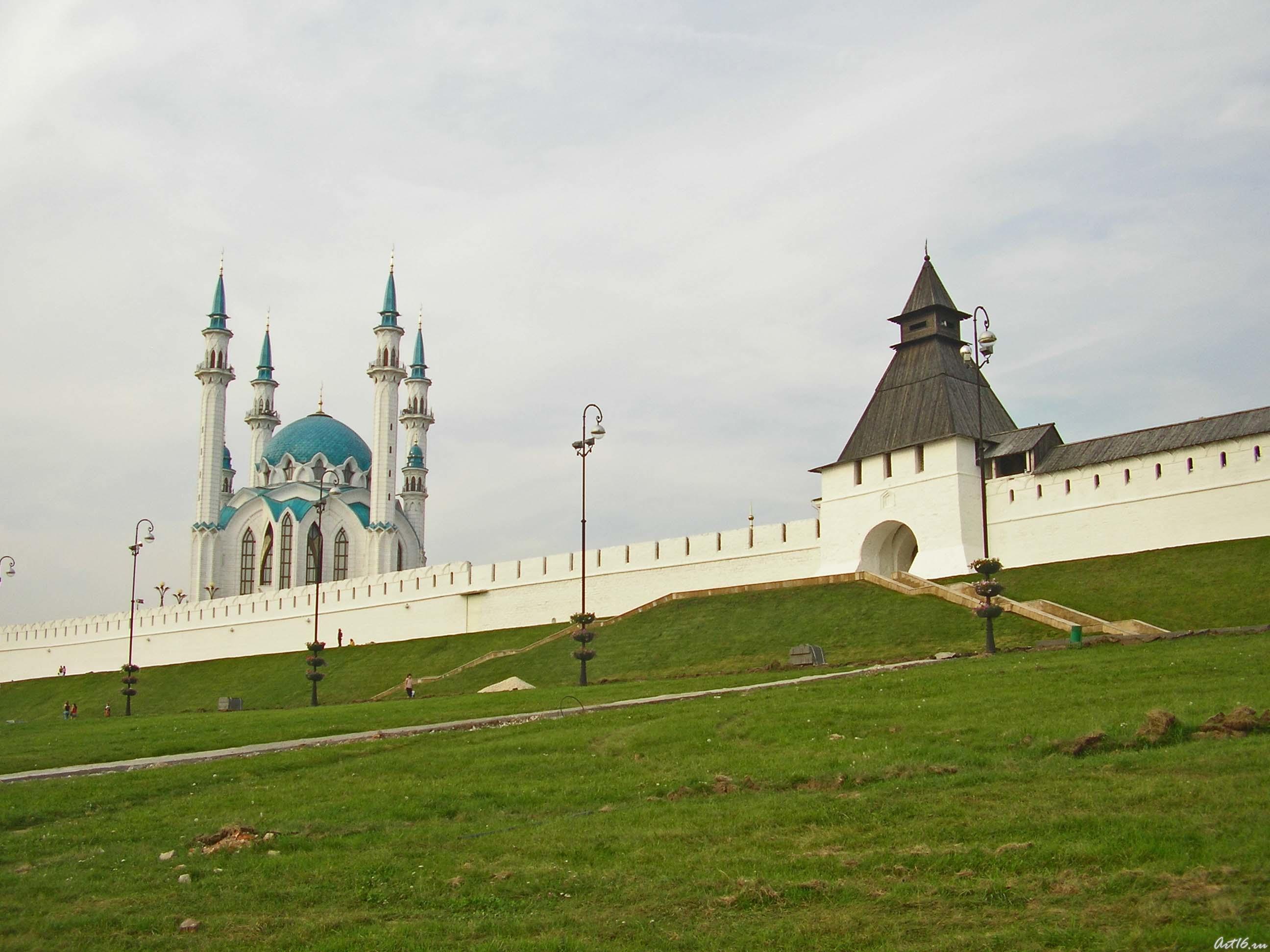 Южная панорама с площади Тысячелетия::Прогулки по Кремлю