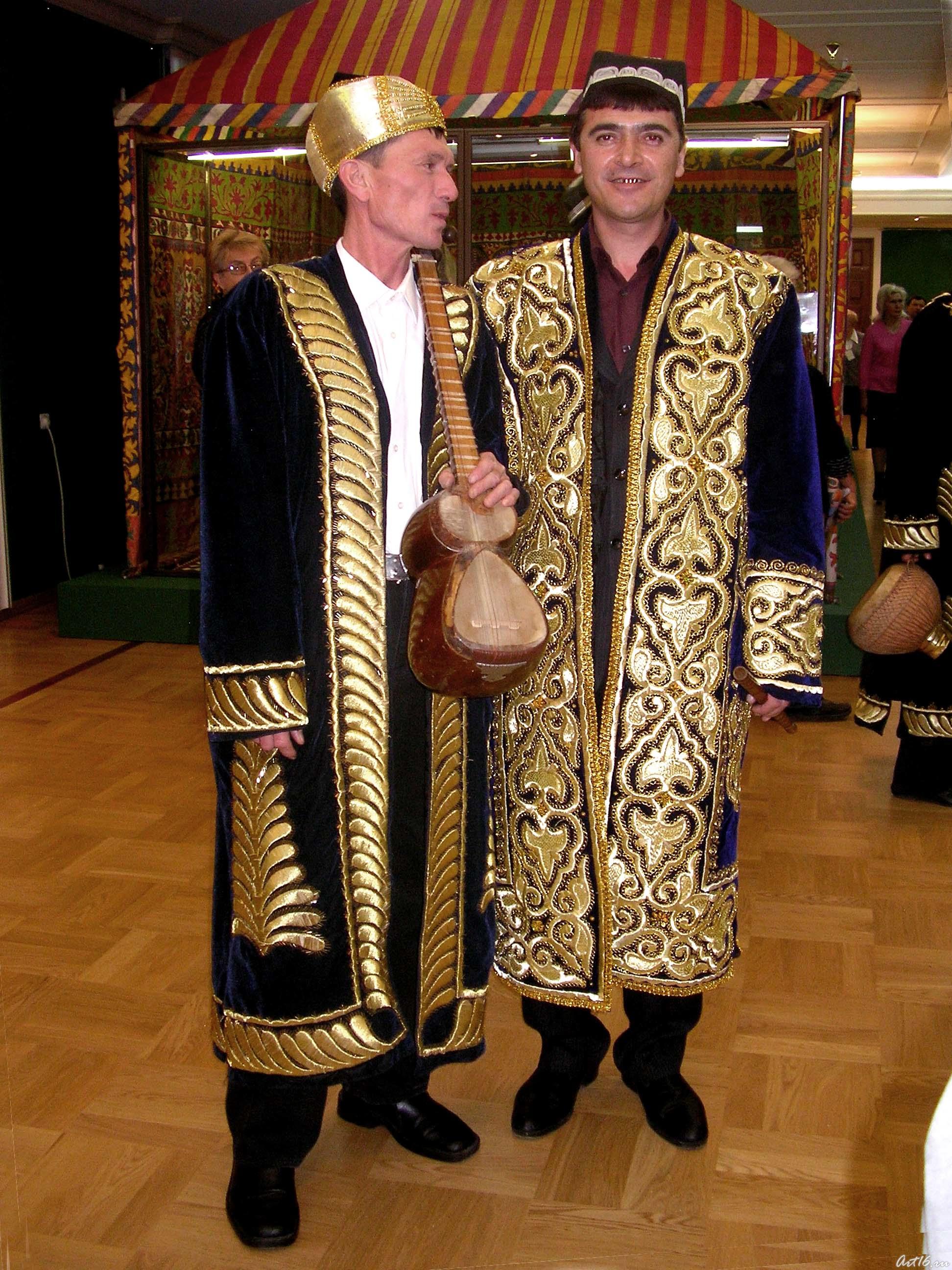 Музыканты::От Китая до Европы. Искусство исламского мира