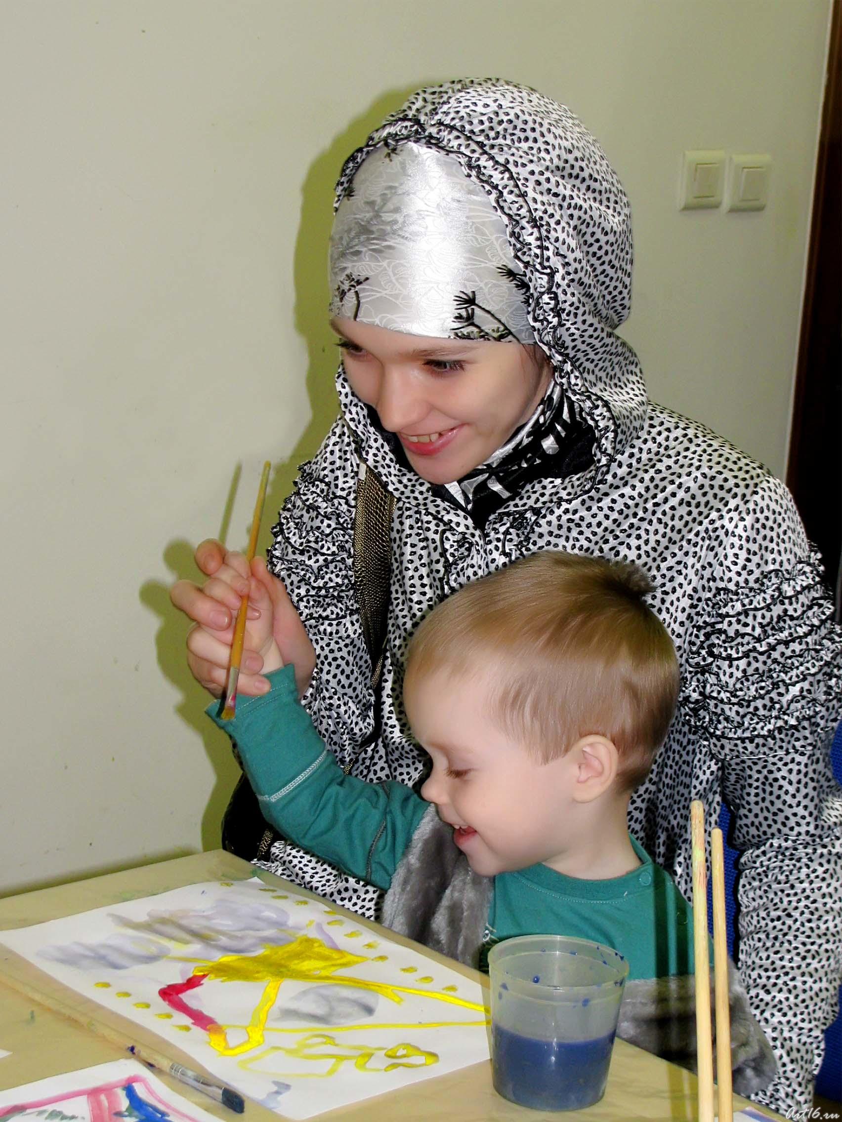 Рисуем вместе с мамой::Ёлка в «Хазинэ» 2008/2009