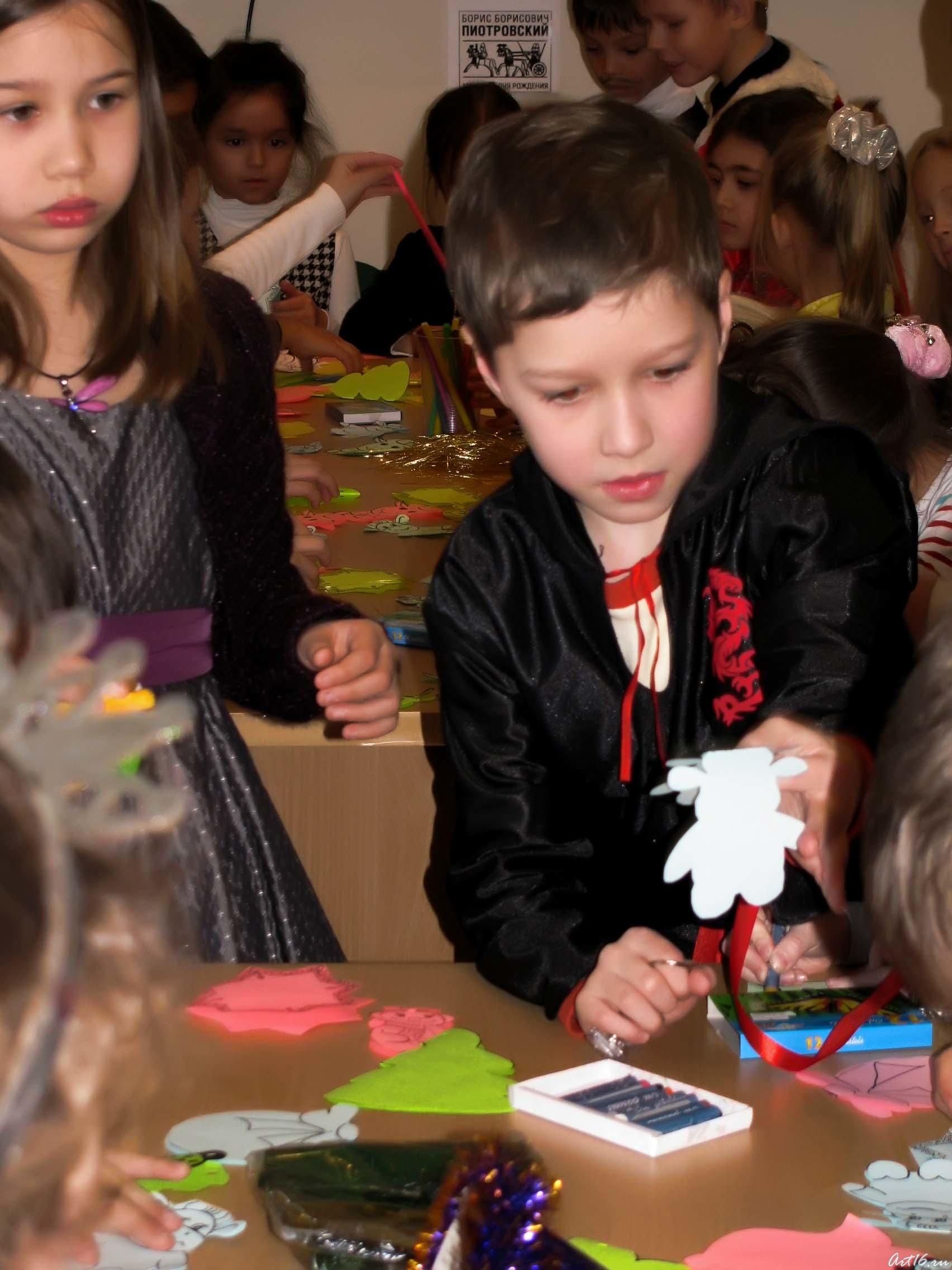 Эта игрушка мне наиболее симпатична::Эрмитажная Ёлка 2008/2009