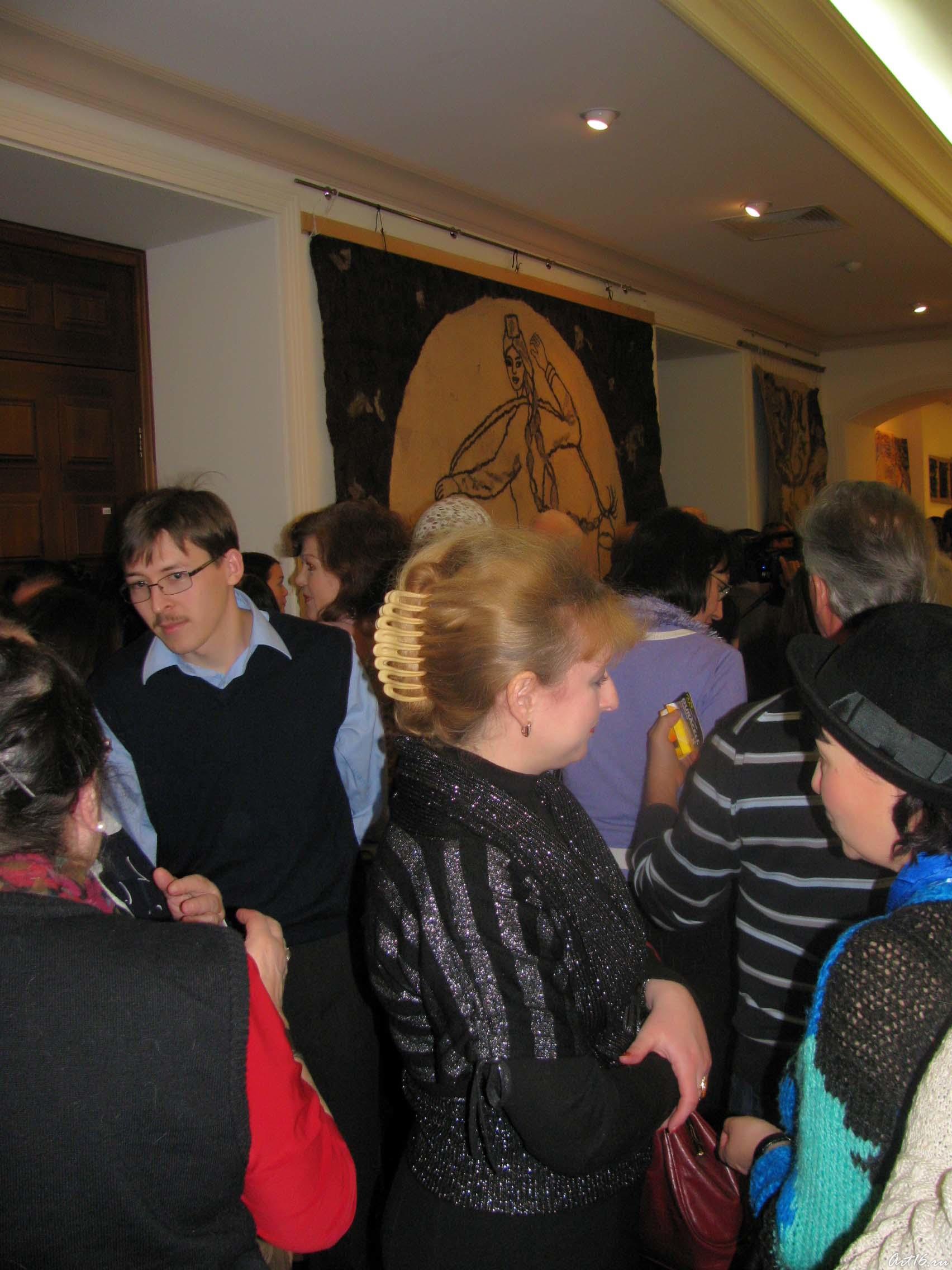 По выставочным залам ʺСовременное искусство войлока...ʺ::Современное искусство войлока в тюркском мире. Азербайджан, Казахстан, Башкортостан, Татарстан