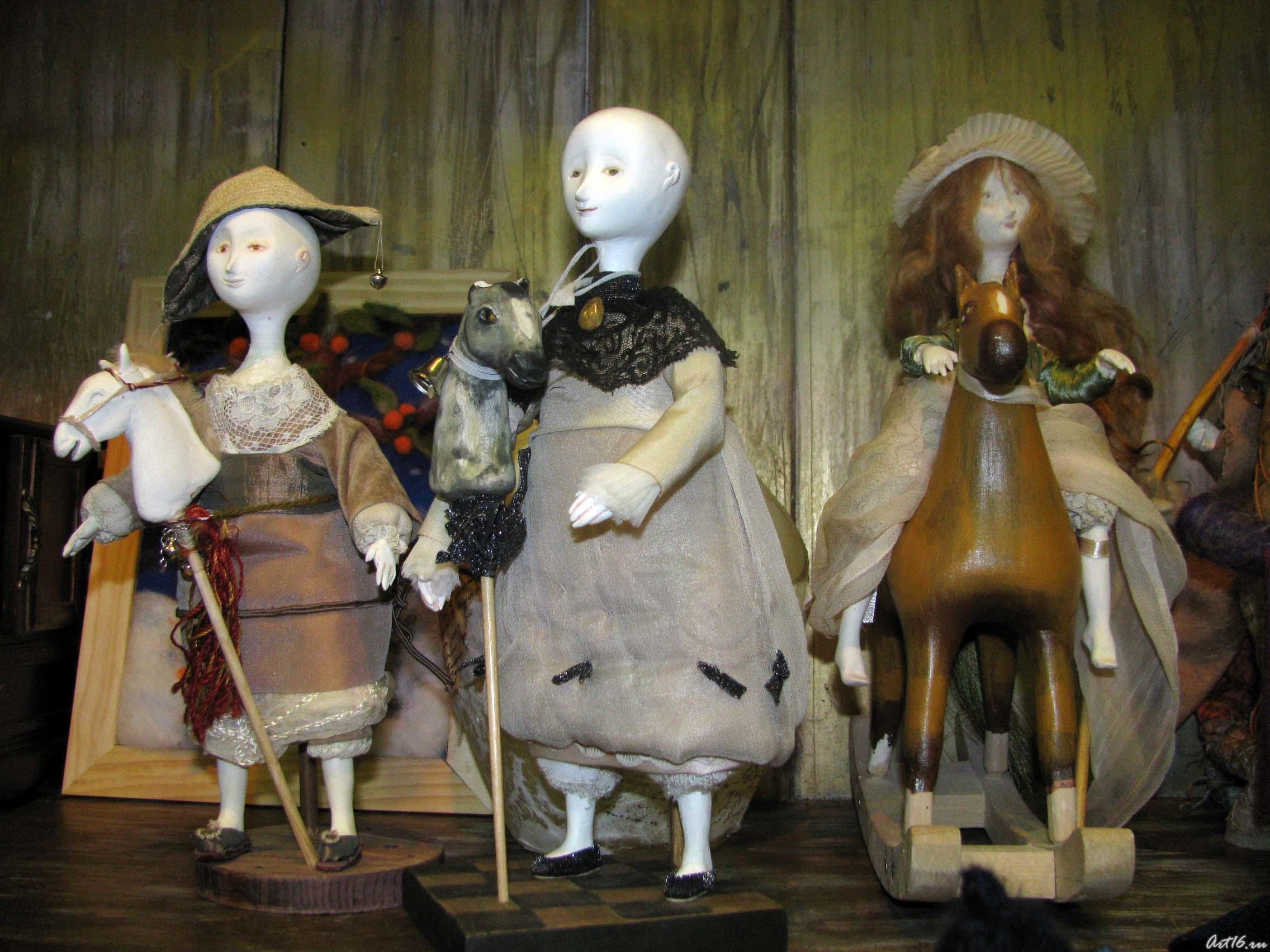 Куклы из «Волшебной лавки»_38::Арт-галерея. Казань - 2009
