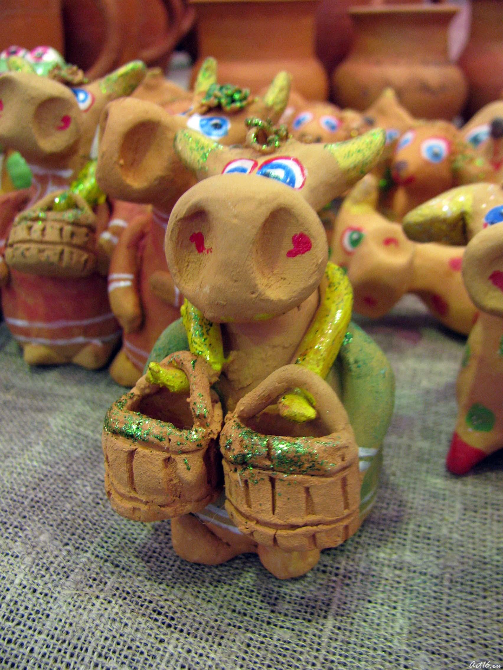 Изделия гончарной мастерской «Корвус». Галерея ремёсел мз Нижнего Новгорода::Арт-галерея. Казань - 2009