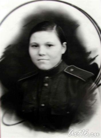 ряд. Г.Сапунова::Сменили платья на шинели