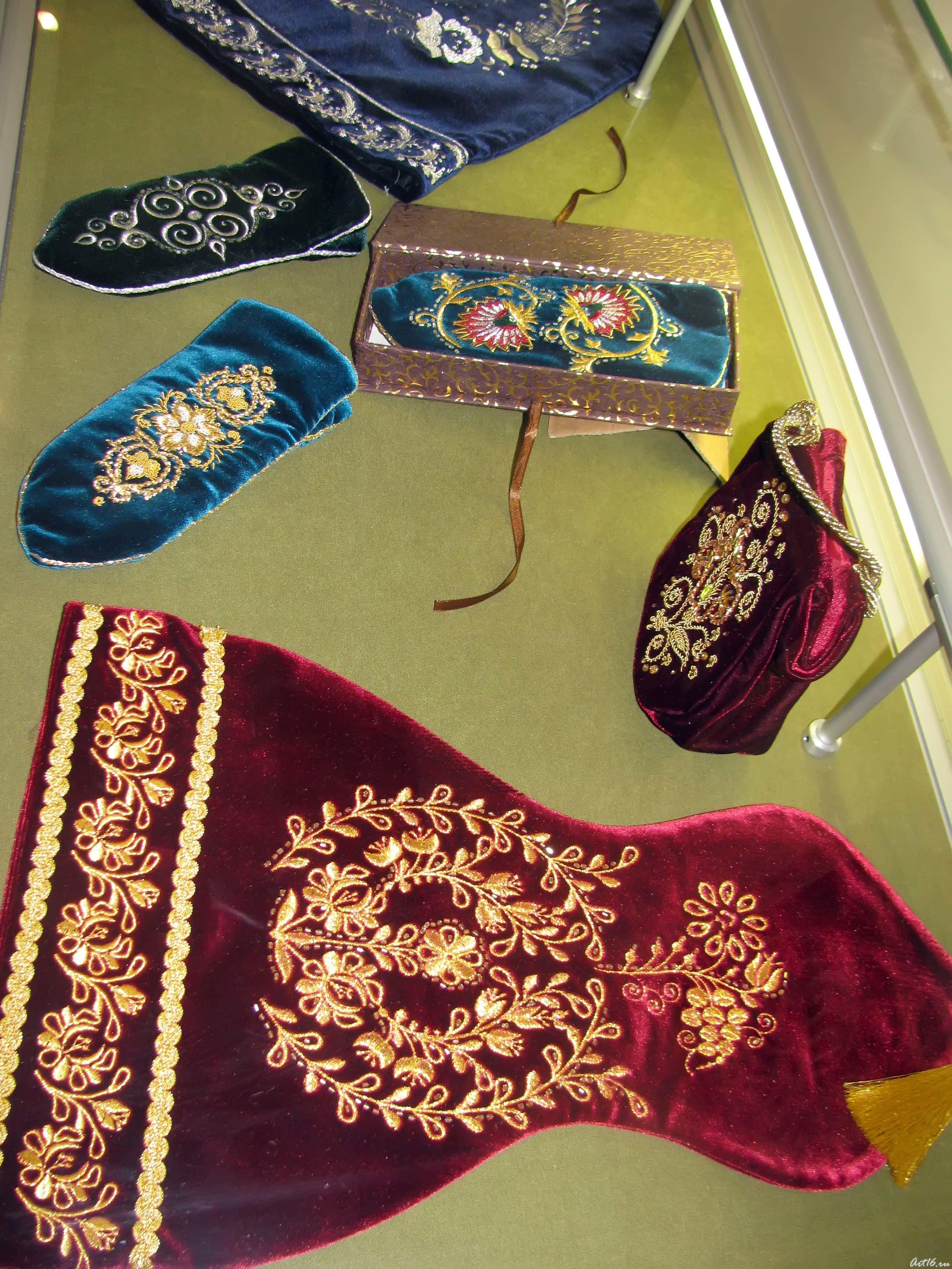 Калфаки, сумочки, кошельки_1::Центру «Эрмитаж-Казань» —Четыре года!