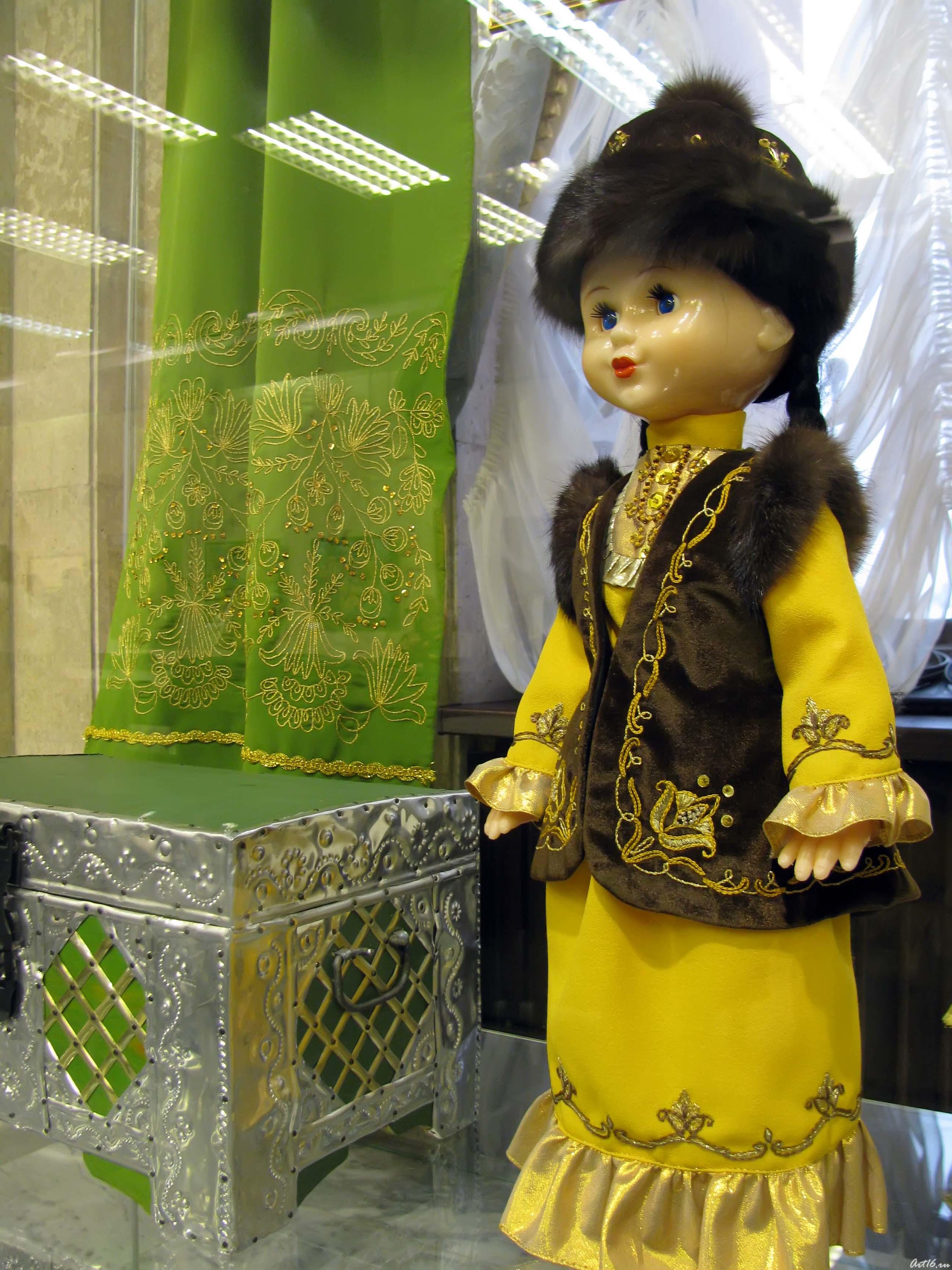 Образец ДПИ, выполнено учащимися профессионального училища №40, г. Казань.2::Казанское полотенце