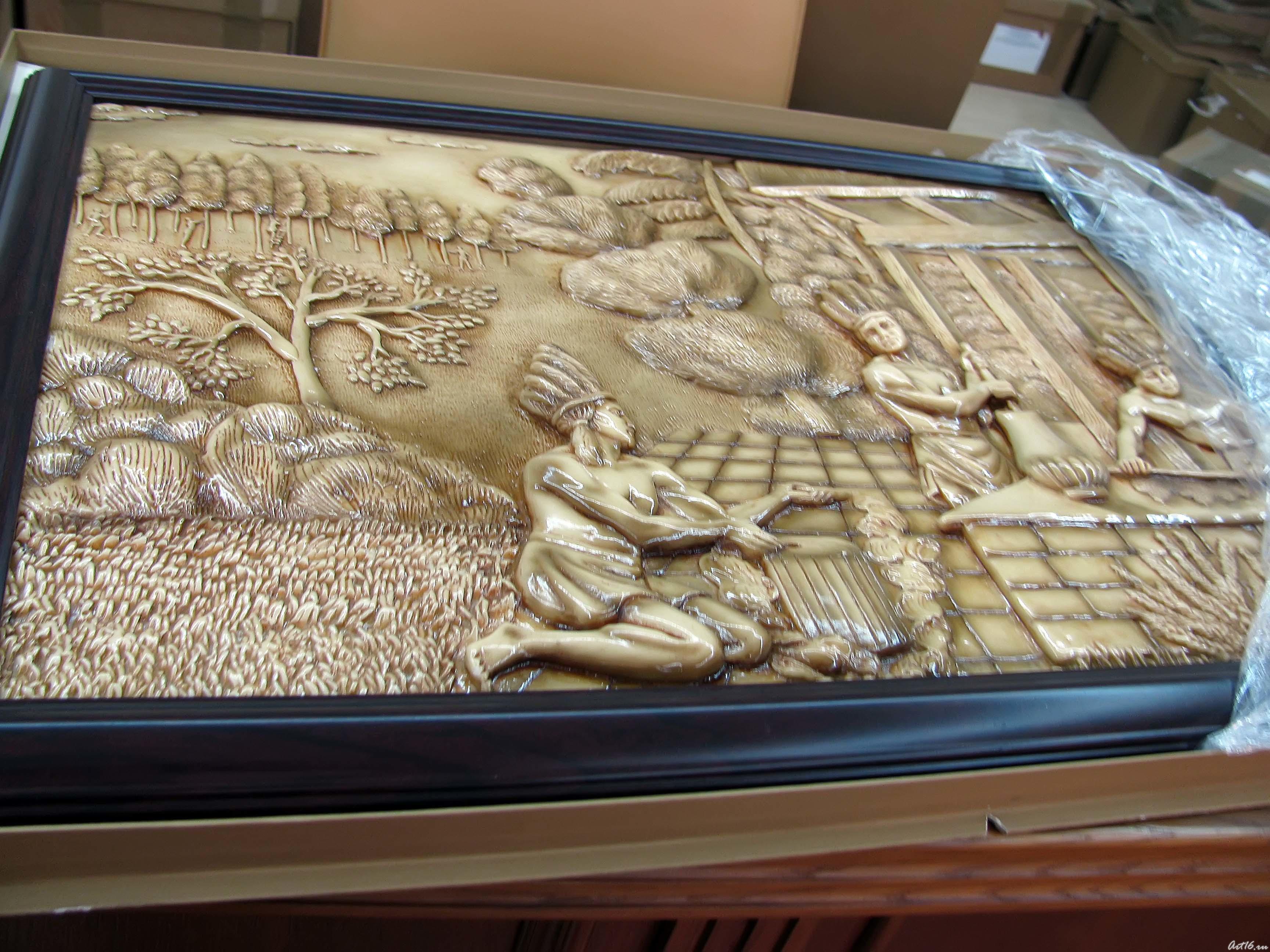 Панно. Производство шоколада ::Прием первых экспонатов выставки«Шоколадное Рождество»