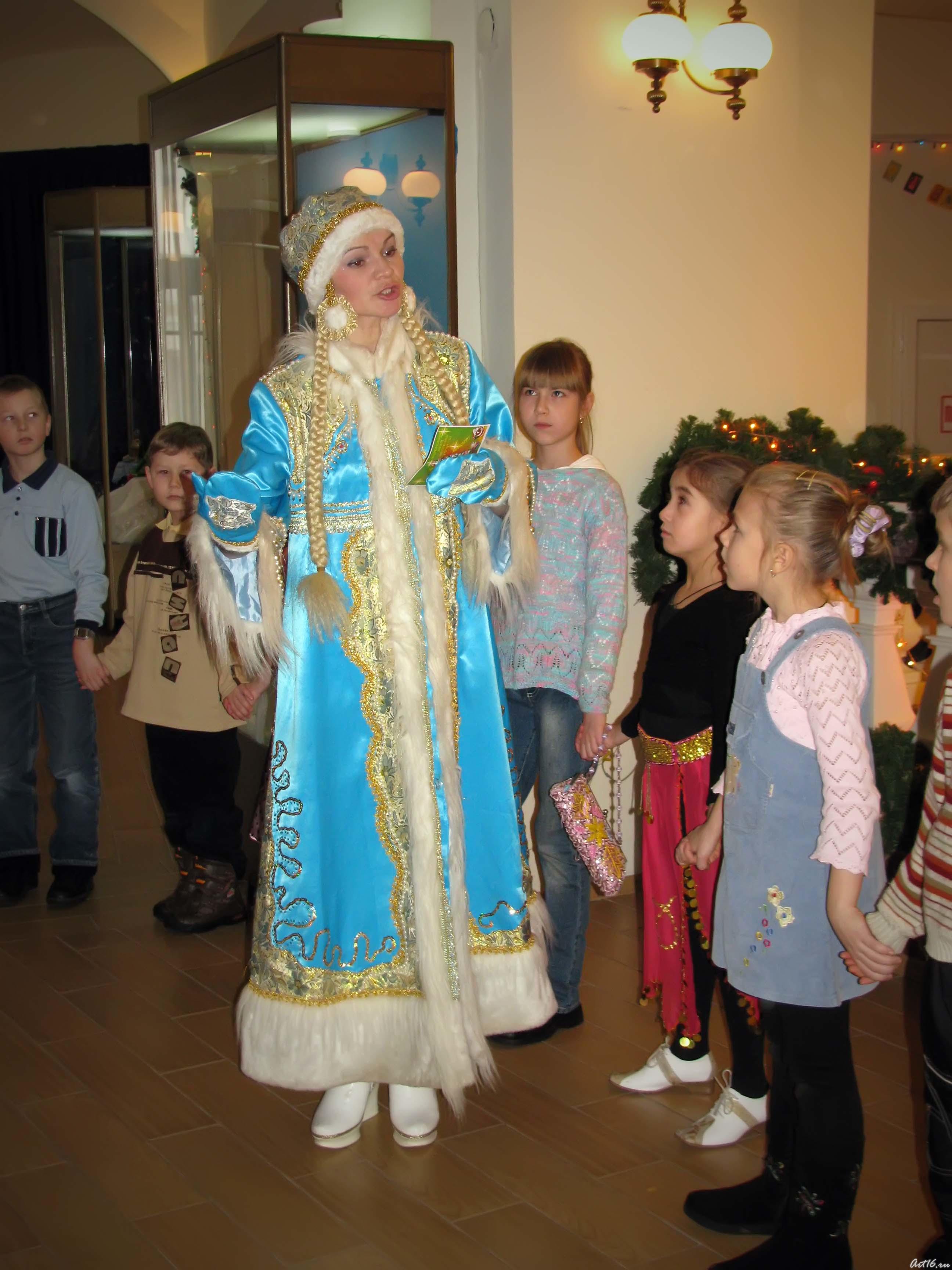 Поздравления Снегурочки::Новогодняя Ёлка в НМ РТ. 2009-10