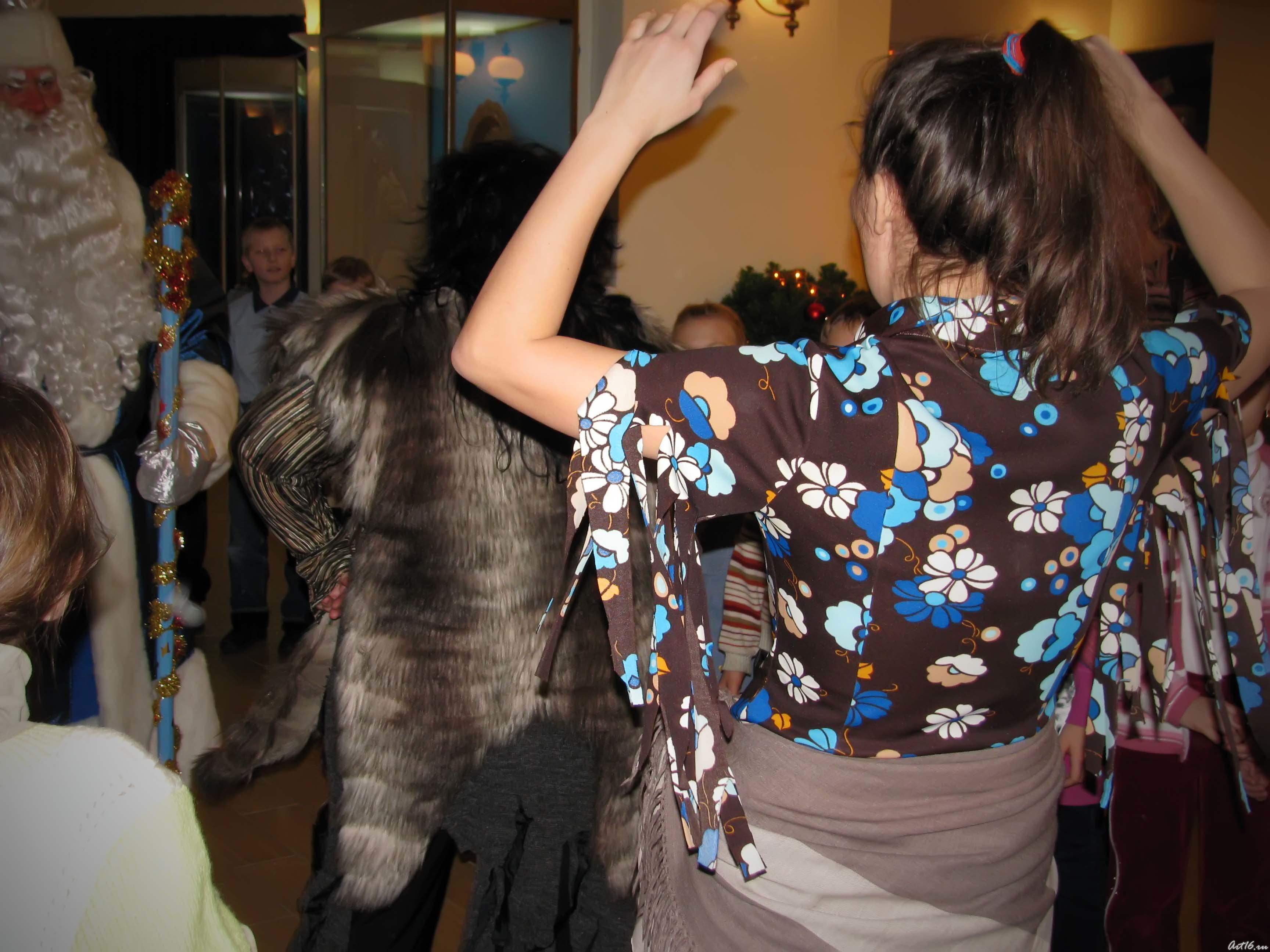 Танцы с Кикиморой::Новогодняя Ёлка в НМ РТ. 2009-10